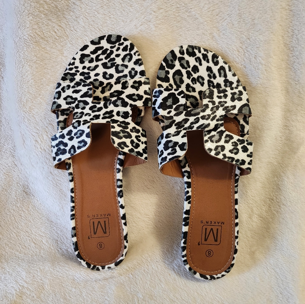Hoku Slide Sandals White Leopard Size 8
